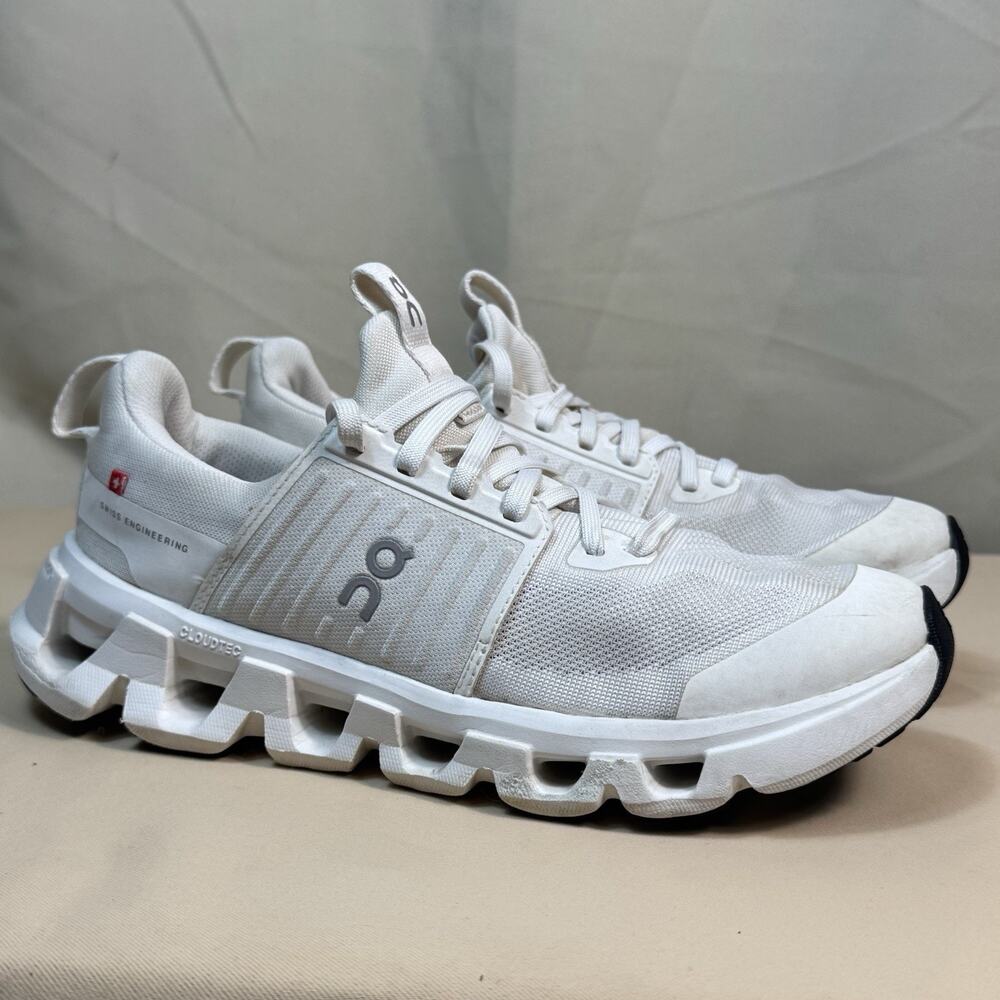 On Cloudnova White Running Shoes Sneakers Youth 5.5 Women’s 7 EU 38 Athleisure